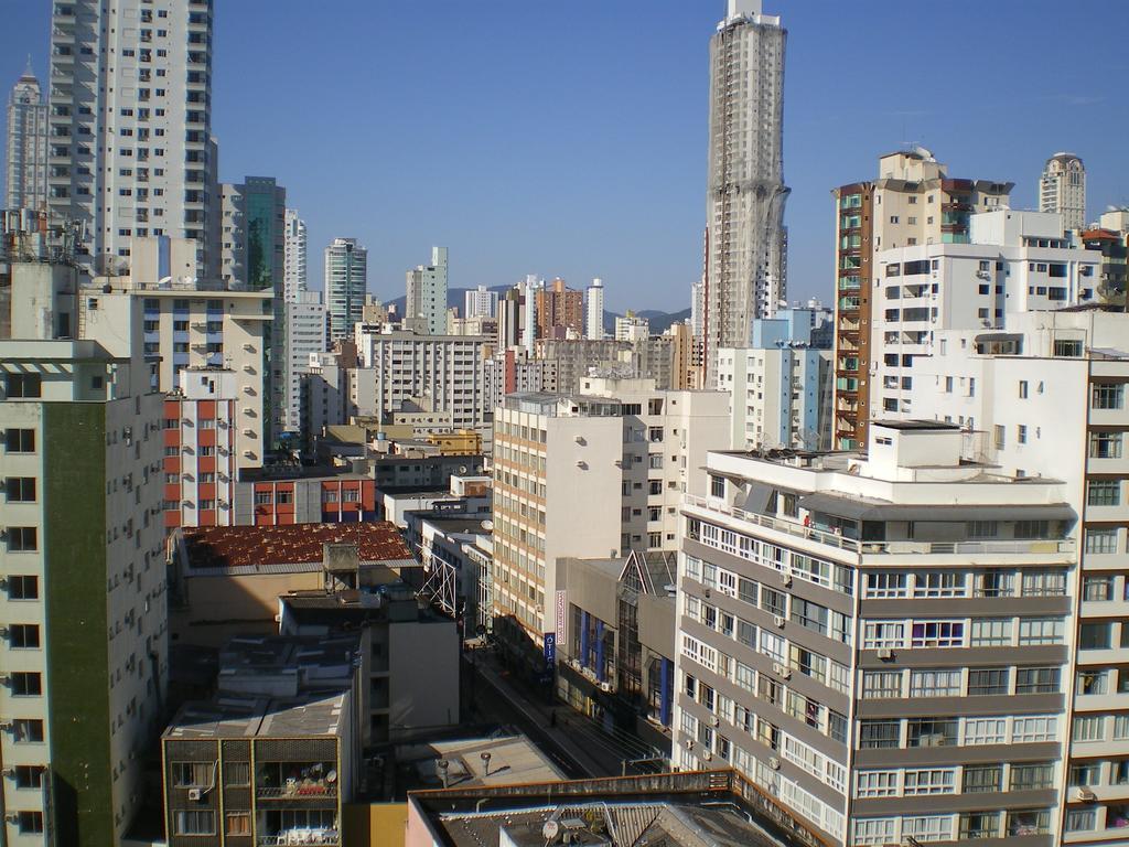 Apartamento Dante Tomio Balneário Camboriú Eksteriør bilde